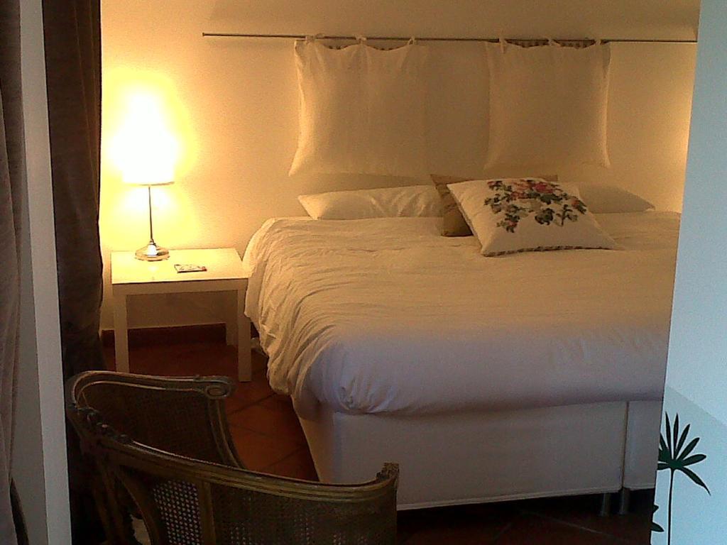 Bed And Breakfast Aloisio San Gregorio di Catania Værelse billede