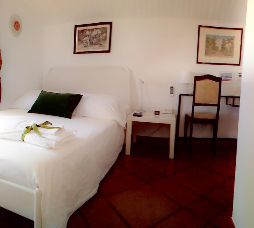 Bed And Breakfast Aloisio San Gregorio di Catania Værelse billede